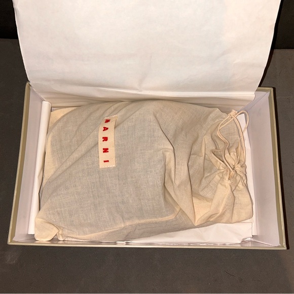 Trying to get rid of it I don’t like them anymore - Picture 7 of 7